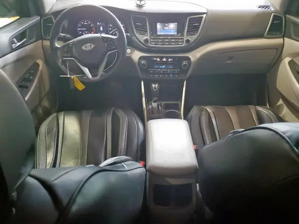 KM8J33A22HU557991 2017 HYUNDAI TUCSON - Image 8