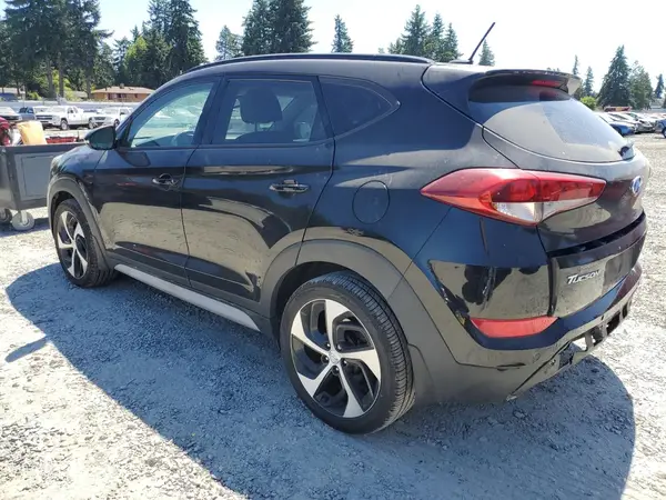 KM8J33A22HU558266 2017 HYUNDAI TUCSON - Image 2