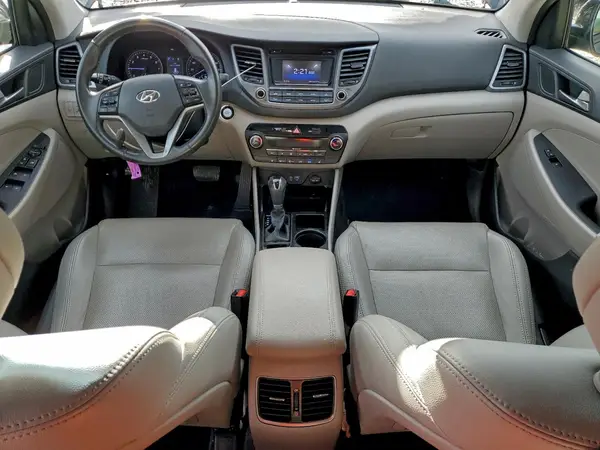 KM8J33A22HU562253 2017 HYUNDAI TUCSON - Image 8