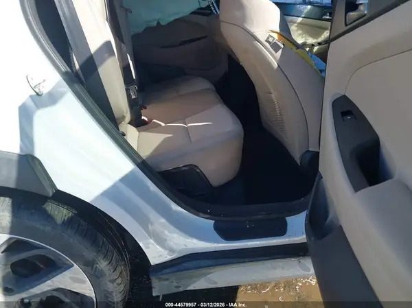 KM8J33A22HU566674 2017 HYUNDAI TUCSON - Image 8