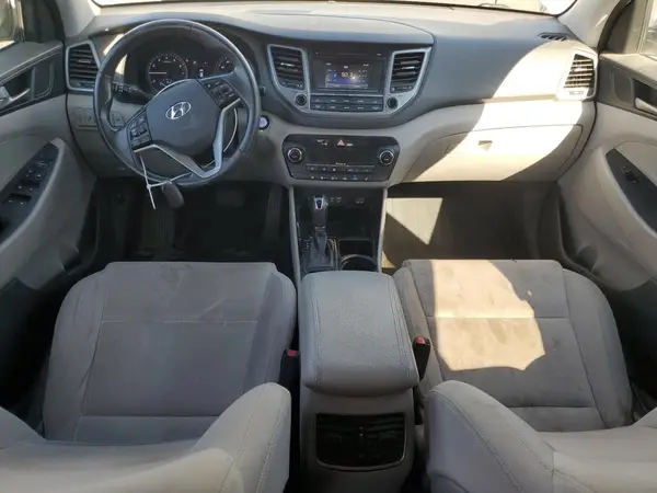 KM8J33A22HU567775 2017 HYUNDAI TUCSON - Image 8