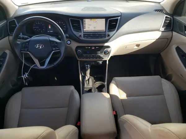 KM8J33A22JU645218 2018 HYUNDAI TUCSON - Image 8