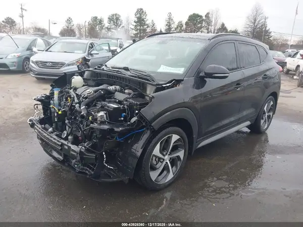 KM8J33A22JU681975 2018 HYUNDAI TUCSON - Image 2
