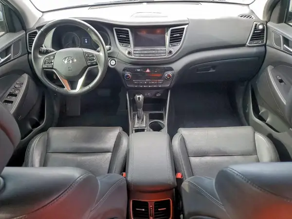 KM8J33A22JU683452 2018 HYUNDAI TUCSON - Image 8