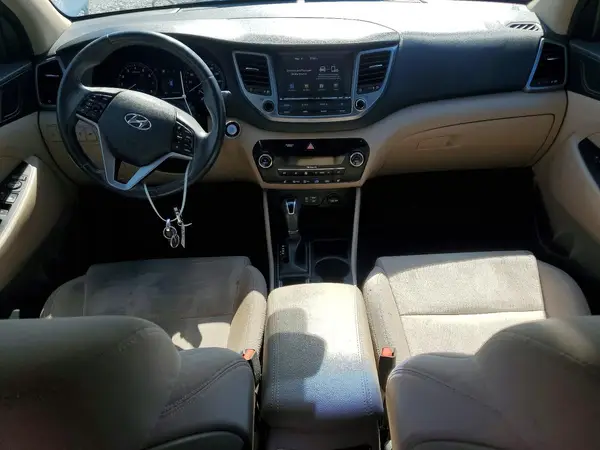 KM8J33A22JU697089 2018 HYUNDAI TUCSON - Image 8