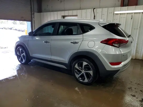 KM8J33A22JU717051 2018 HYUNDAI TUCSON - Image 2