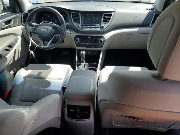 KM8J33A22JU721245 2018 HYUNDAI TUCSON - Image 8