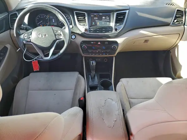 KM8J33A22JU743682 2018 HYUNDAI TUCSON - Image 8
