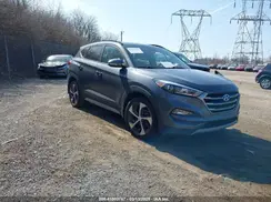 KM8J33A22JU748915 2018 HYUNDAI TUCSON