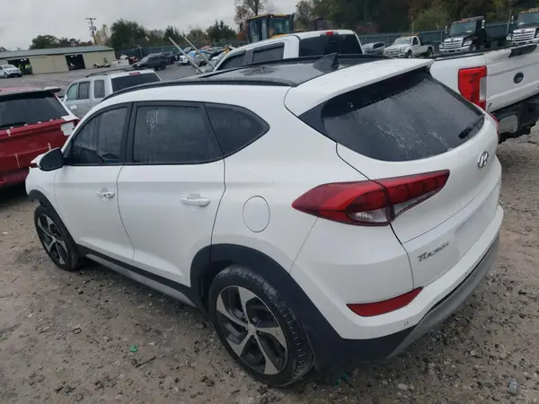 KM8J33A22JU757176 2018 HYUNDAI TUCSON - Image 2