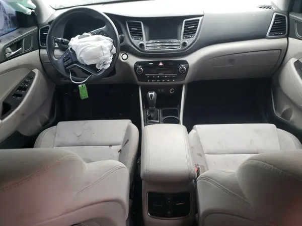 KM8J33A22JU757176 2018 HYUNDAI TUCSON - Image 8