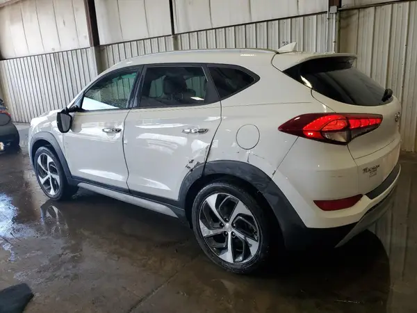 KM8J33A22JU792252 2018 HYUNDAI TUCSON - Image 2