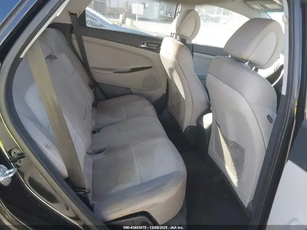 KM8J33A23GU021906 2016 HYUNDAI TUCSON - Image 8