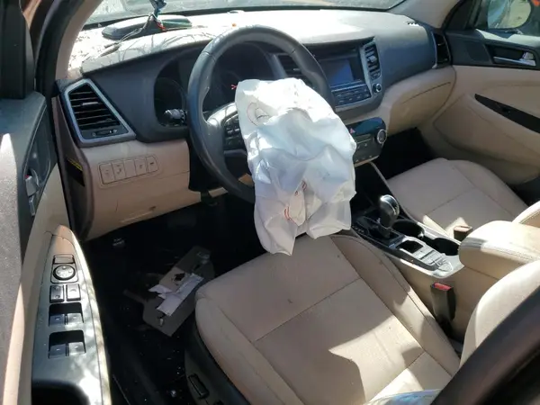 KM8J33A23GU029715 2016 HYUNDAI TUCSON - Image 8