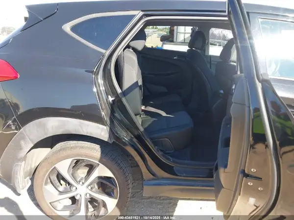 KM8J33A23GU048894 2016 HYUNDAI TUCSON - Image 8