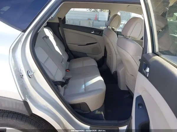 KM8J33A23GU088487 2016 HYUNDAI TUCSON - Image 8