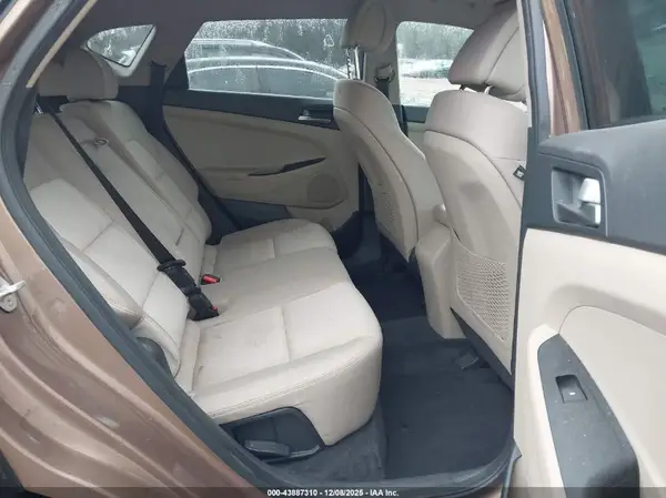 KM8J33A23GU088733 2016 HYUNDAI TUCSON - Image 8