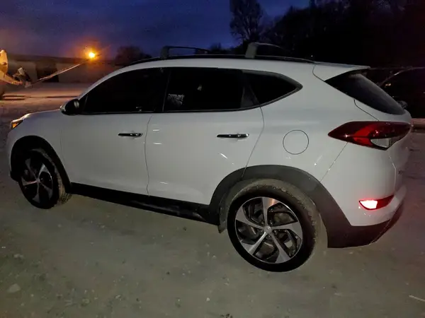 KM8J33A23GU098341 2016 HYUNDAI TUCSON - Image 2