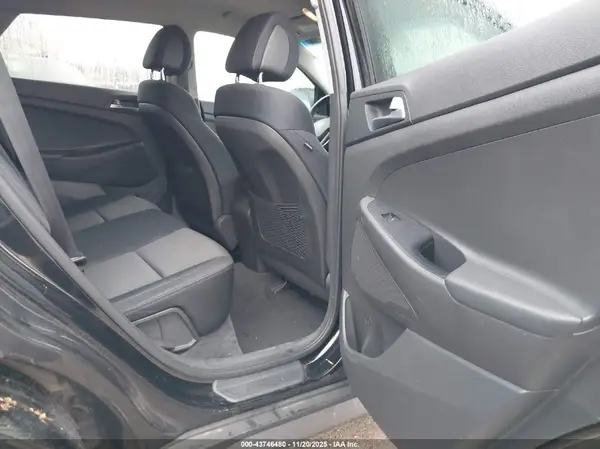 KM8J33A23GU098405 2016 HYUNDAI TUCSON - Image 8