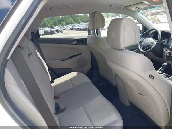 KM8J33A23GU136974 2016 HYUNDAI TUCSON - Image 8