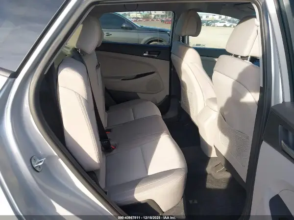 KM8J33A23GU139938 2016 HYUNDAI TUCSON - Image 8