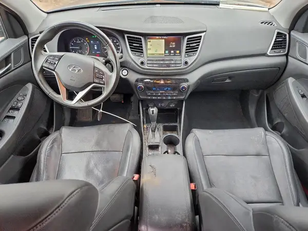 KM8J33A23GU142046 2016 HYUNDAI TUCSON - Image 8
