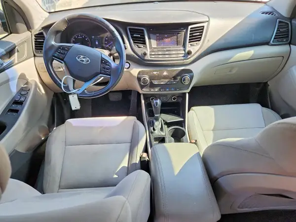 KM8J33A23GU178562 2016 HYUNDAI TUCSON - Image 8