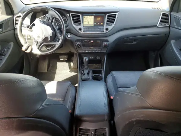 KM8J33A23GU215447 2016 HYUNDAI TUCSON - Image 8