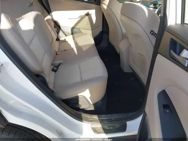 KM8J33A23GU217490 2016 HYUNDAI TUCSON - Image 8