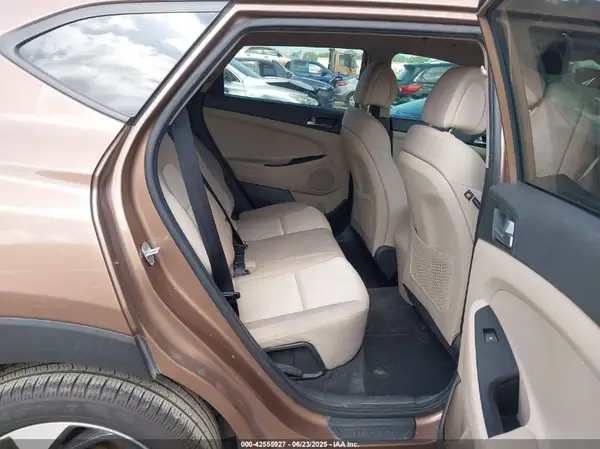 KM8J33A23GU239683 2016 HYUNDAI TUCSON - Image 8