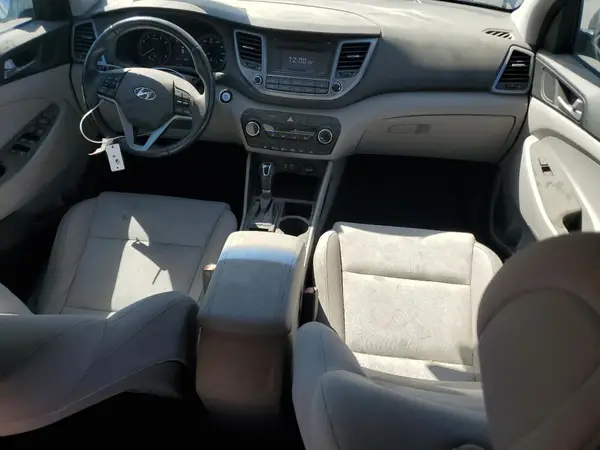 KM8J33A23GU250571 2016 HYUNDAI TUCSON - Image 8