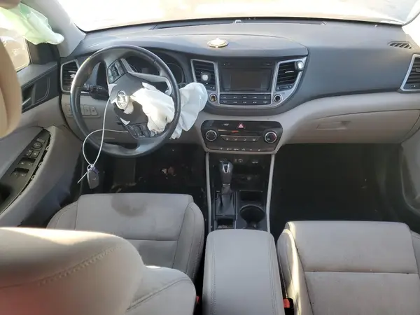 KM8J33A23GU256130 2016 HYUNDAI TUCSON - Image 8