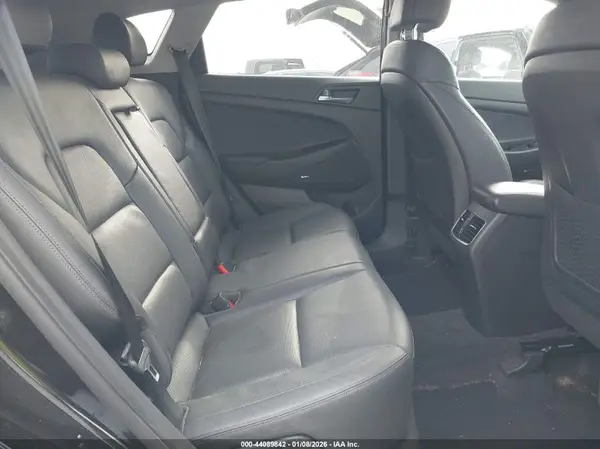 KM8J33A23HU278405 2017 HYUNDAI TUCSON - Image 8