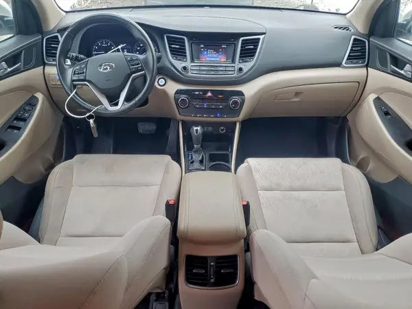 KM8J33A23HU283362 2017 HYUNDAI TUCSON - Image 8