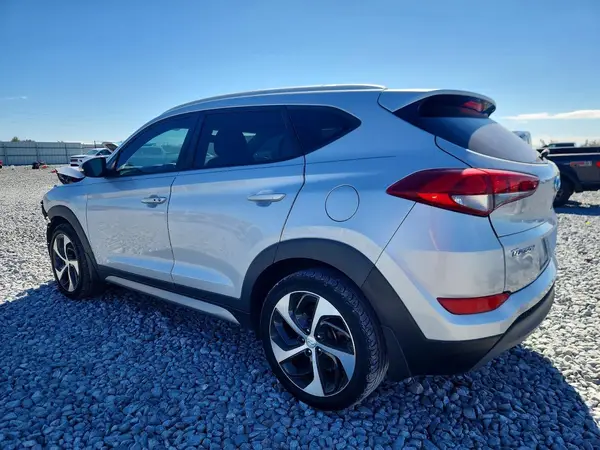 KM8J33A23HU285287 2017 HYUNDAI TUCSON - Image 2