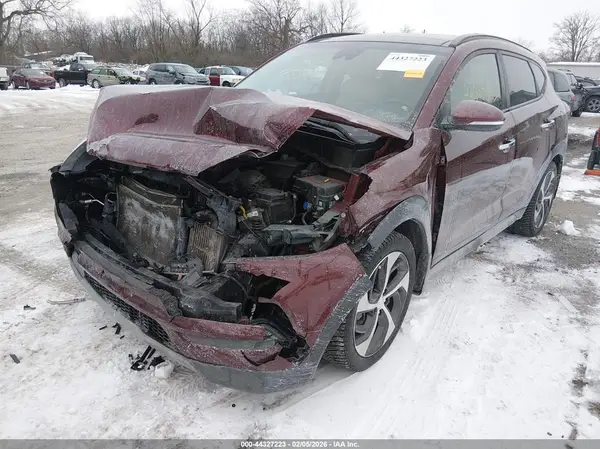 KM8J33A23HU291042 2017 HYUNDAI TUCSON - Image 2