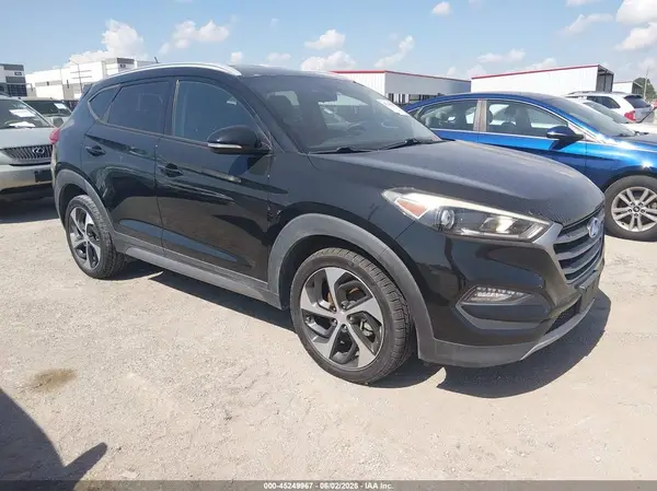 KM8J33A23HU293650 2017 HYUNDAI TUCSON - Image 1