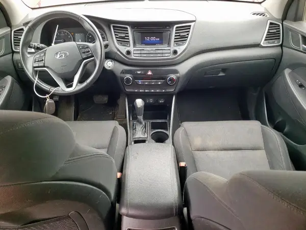 KM8J33A23HU317591 2017 HYUNDAI TUCSON - Image 8
