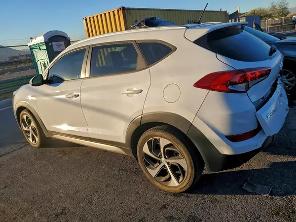 KM8J33A23HU339476 2017 HYUNDAI TUCSON - Image 2