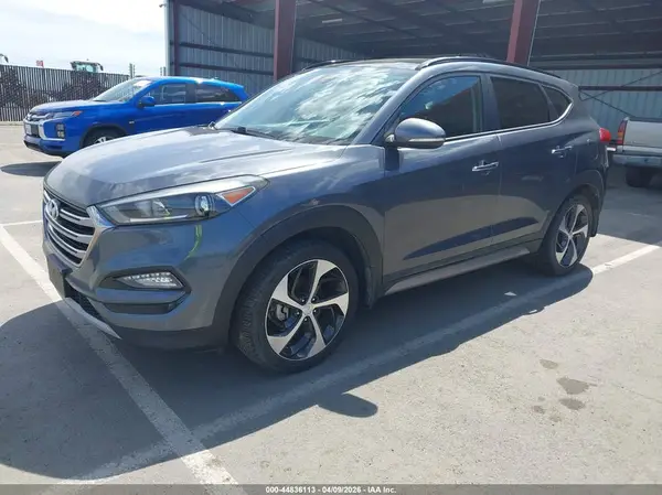 KM8J33A23HU344922 2017 HYUNDAI TUCSON - Image 2