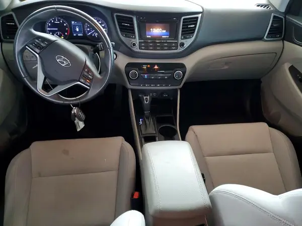 KM8J33A23HU356682 2017 HYUNDAI TUCSON - Image 8