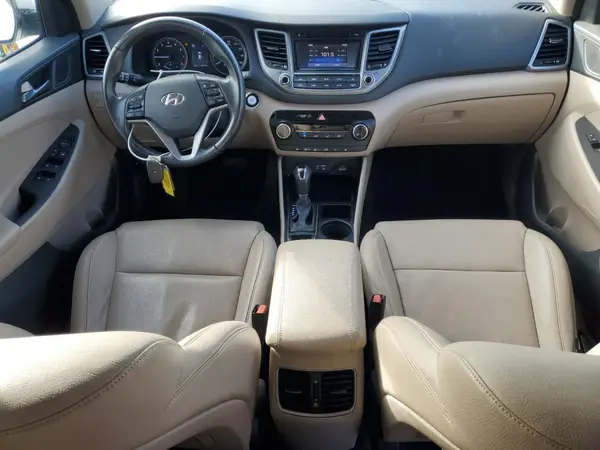KM8J33A23HU359663 2017 HYUNDAI TUCSON - Image 8