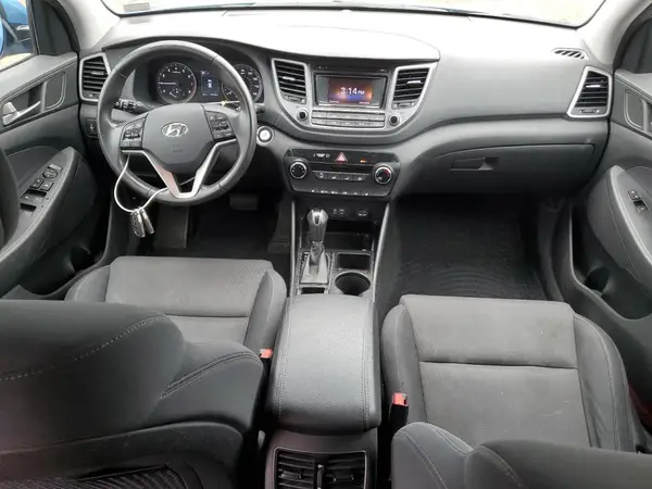 KM8J33A23HU369108 2017 HYUNDAI TUCSON - Image 8