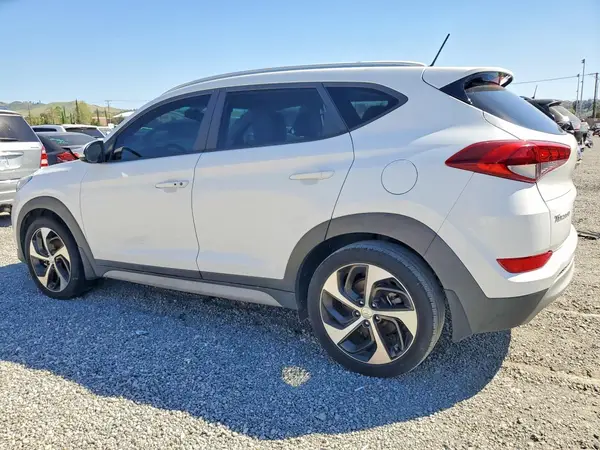 KM8J33A23HU369397 2017 HYUNDAI TUCSON - Image 2