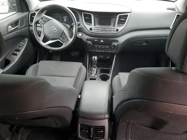 KM8J33A23HU373501 2017 HYUNDAI TUCSON - Image 8