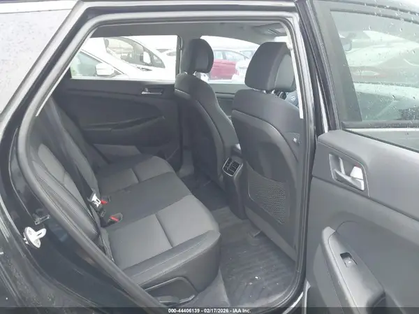 KM8J33A23HU376494 2017 HYUNDAI TUCSON - Image 8