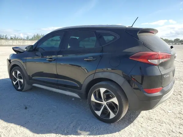 KM8J33A23HU385504 2017 HYUNDAI TUCSON - Image 2
