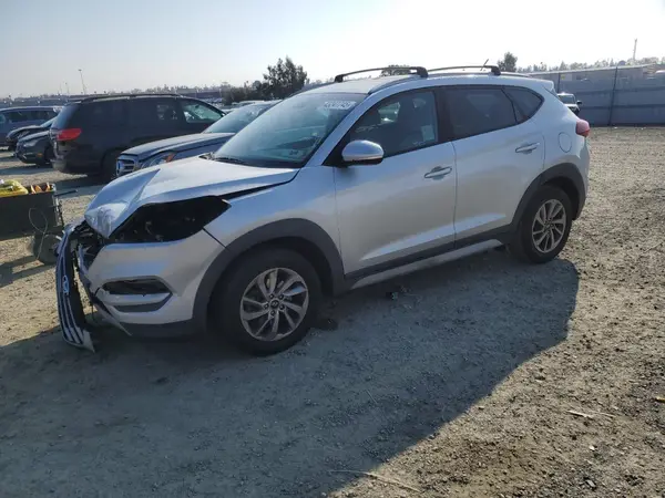 KM8J33A23HU388788 2017 HYUNDAI TUCSON - Image 1