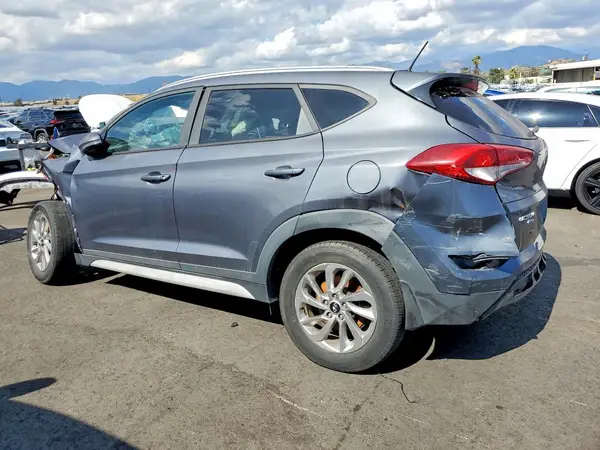 KM8J33A23HU404570 2017 HYUNDAI TUCSON - Image 2