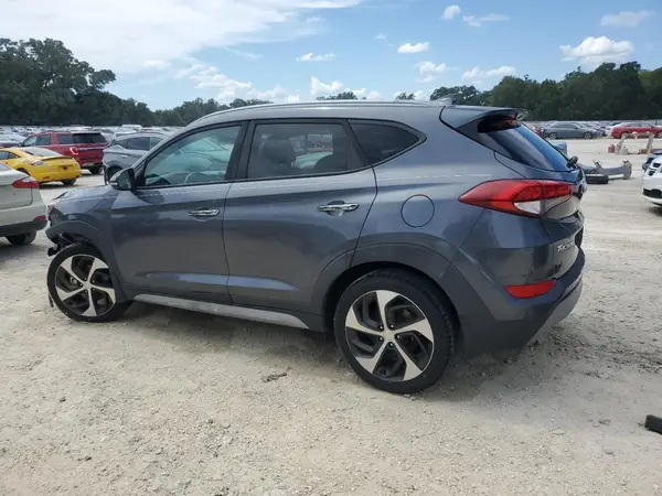 KM8J33A23HU411678 2017 HYUNDAI TUCSON - Image 2
